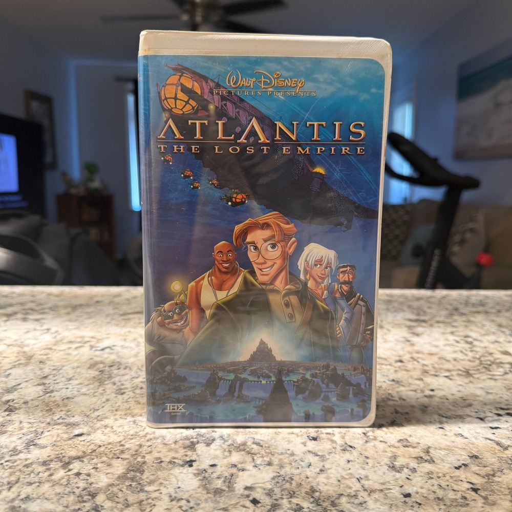 Disney Atlantis The Lost Empire VHS Movie THX Certified Clamshell Case Animated